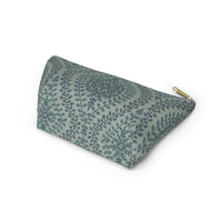 Mumbai Lace Accessory Pouch w T-bottom in Green